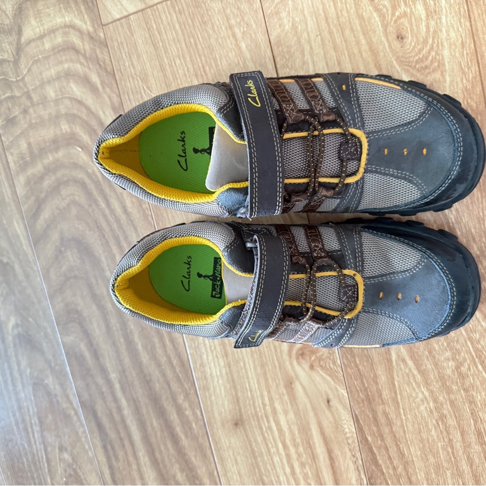 Clarks Brown and Yellow Sneakers with Stylish Comfort